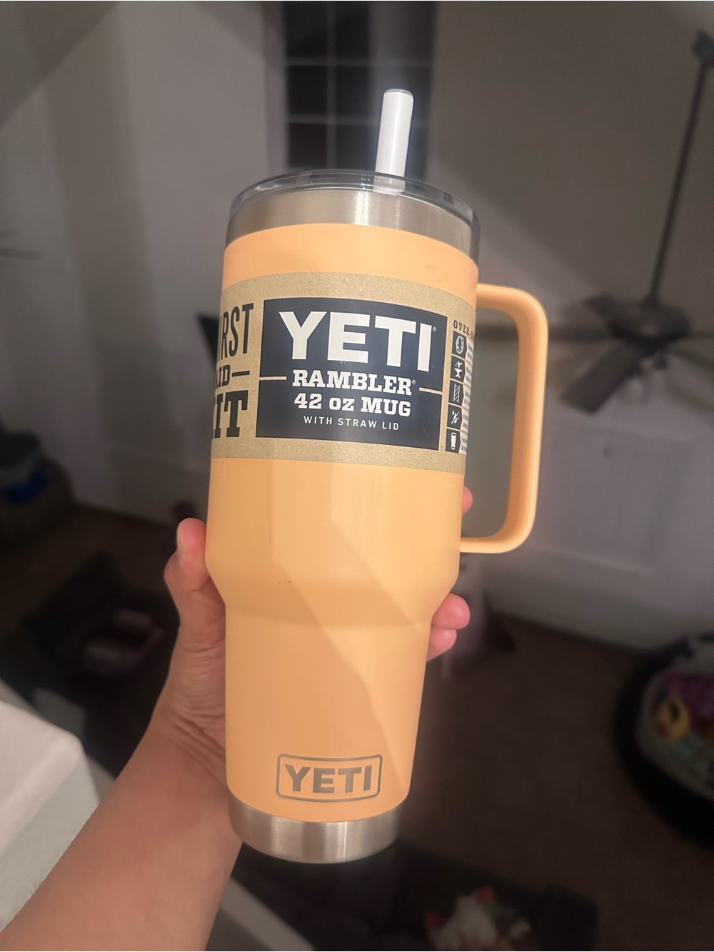 Yeti Rambler 42 oz Mug with Handle - Peach